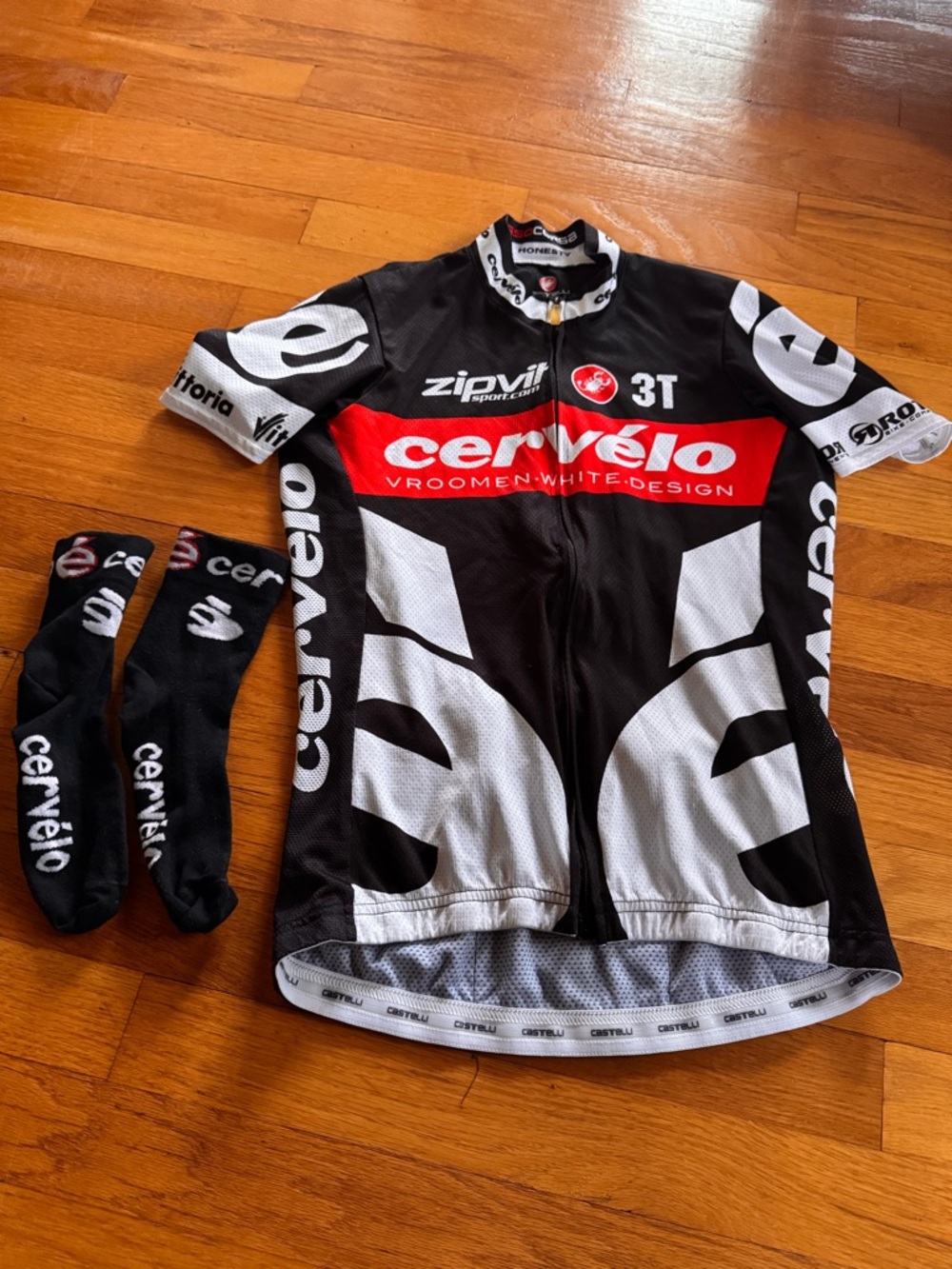 Cervélo Castelli Women’s Cycling Jersey and Socks